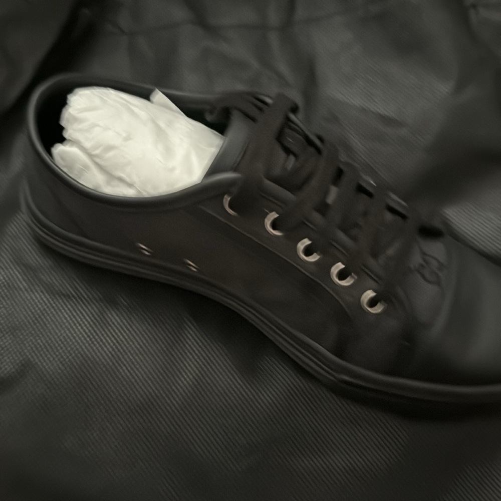 Gucci GG Black Canvas & Leather Sneaker. - Picture 6 of 17